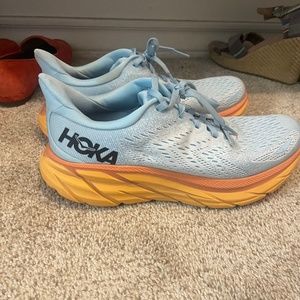 Hoka Clifton 8
